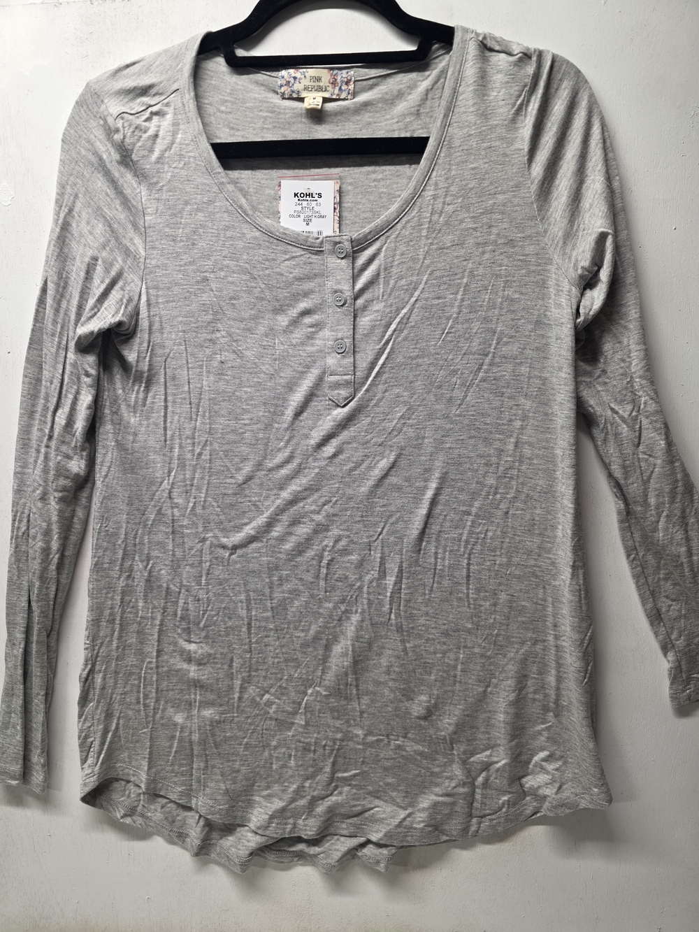 Pink Republic - Size M - Gray Womens Long Sleeve Soft Shirt - NWT